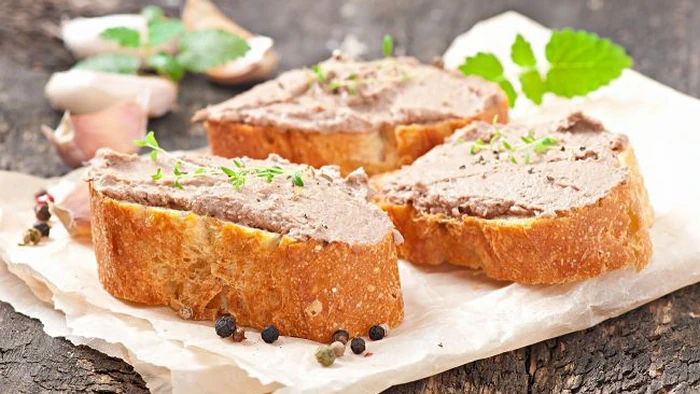 Výroba domácí kuřecí paštiky, která je stokrát lepší než paštika z obchodu